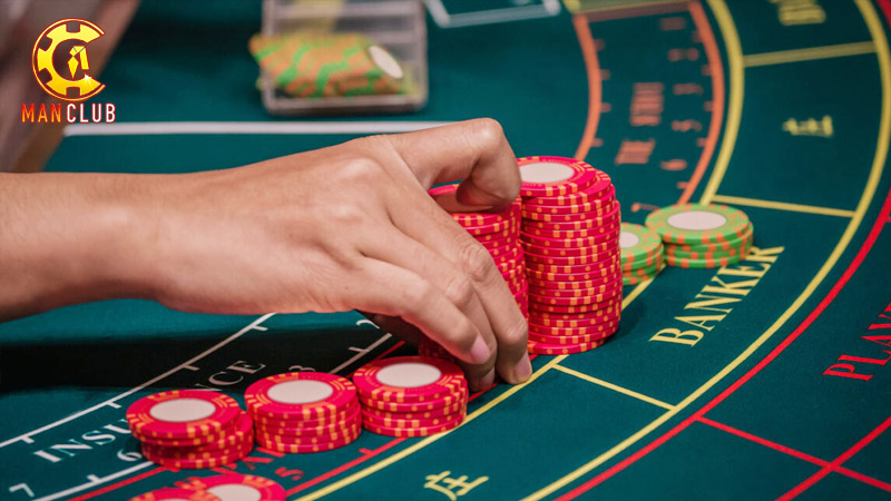 Lưu ý cược thủ khi chơi Baccarat manclub